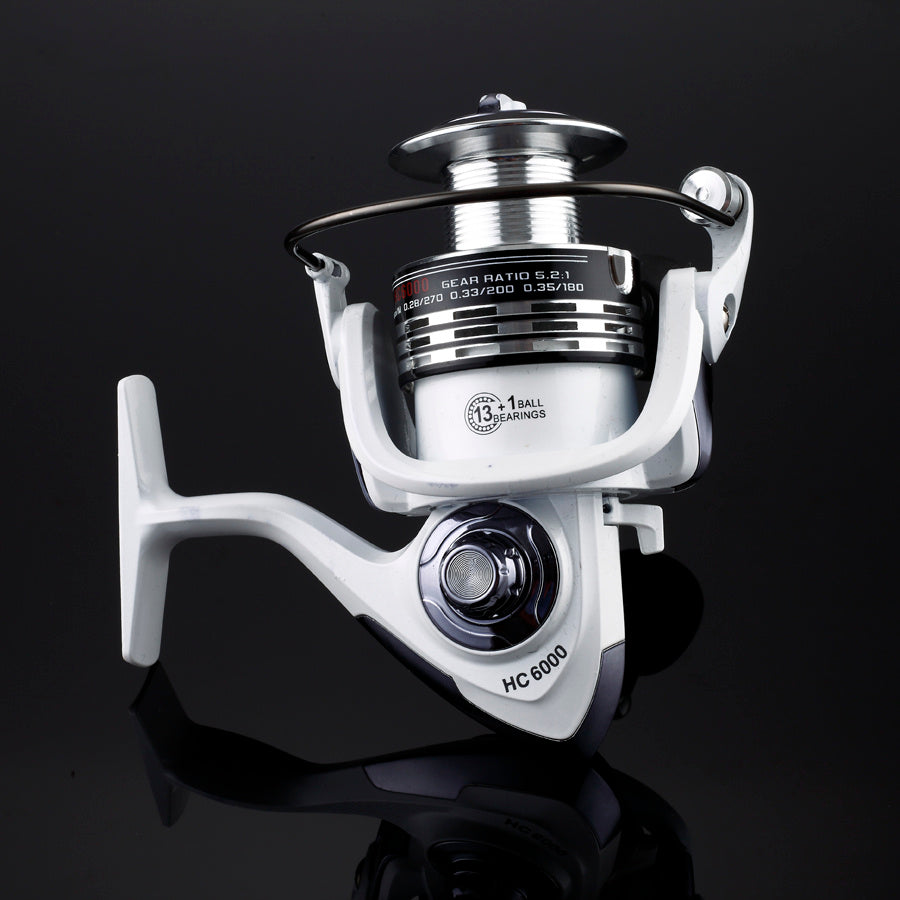 White HC Fishing Reel