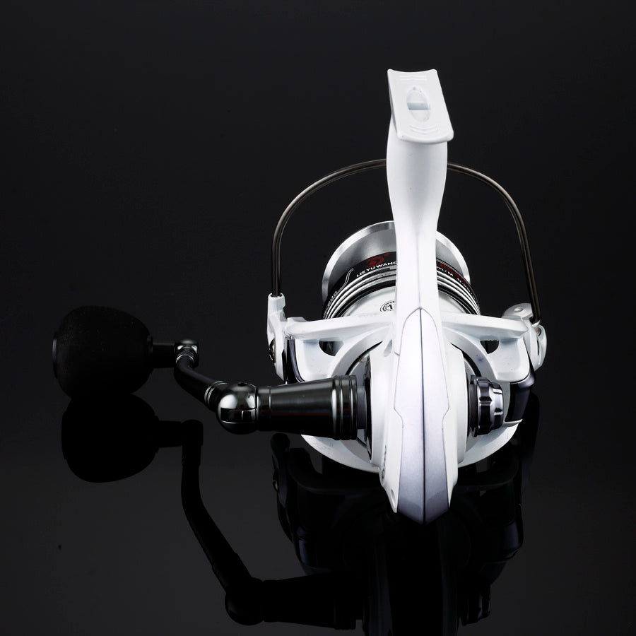 White HC Fishing Reel